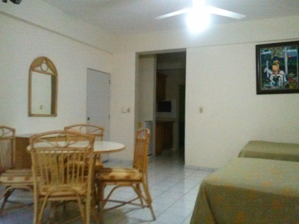 Apartahotel Jardines Metropolitanos Santiago De Los Caballeros Room photo